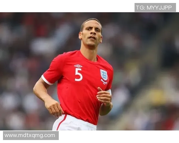 长发四字足球明星的魅力与风采解析及其在足球历史中的地位探讨